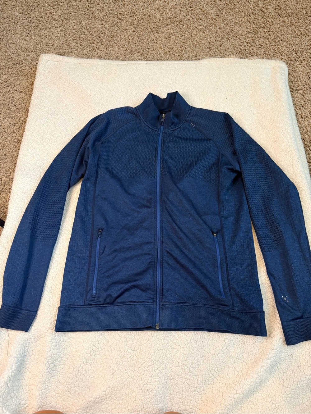 Lululemon Men’s Engineered Warmth Jacket Poseidon Blue Black Size L